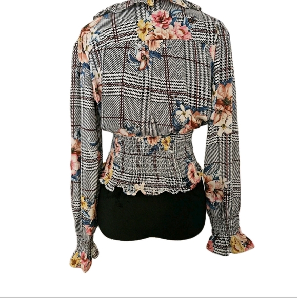 Floral Plaid Blouse-Size Medium - Picture 5 of 16